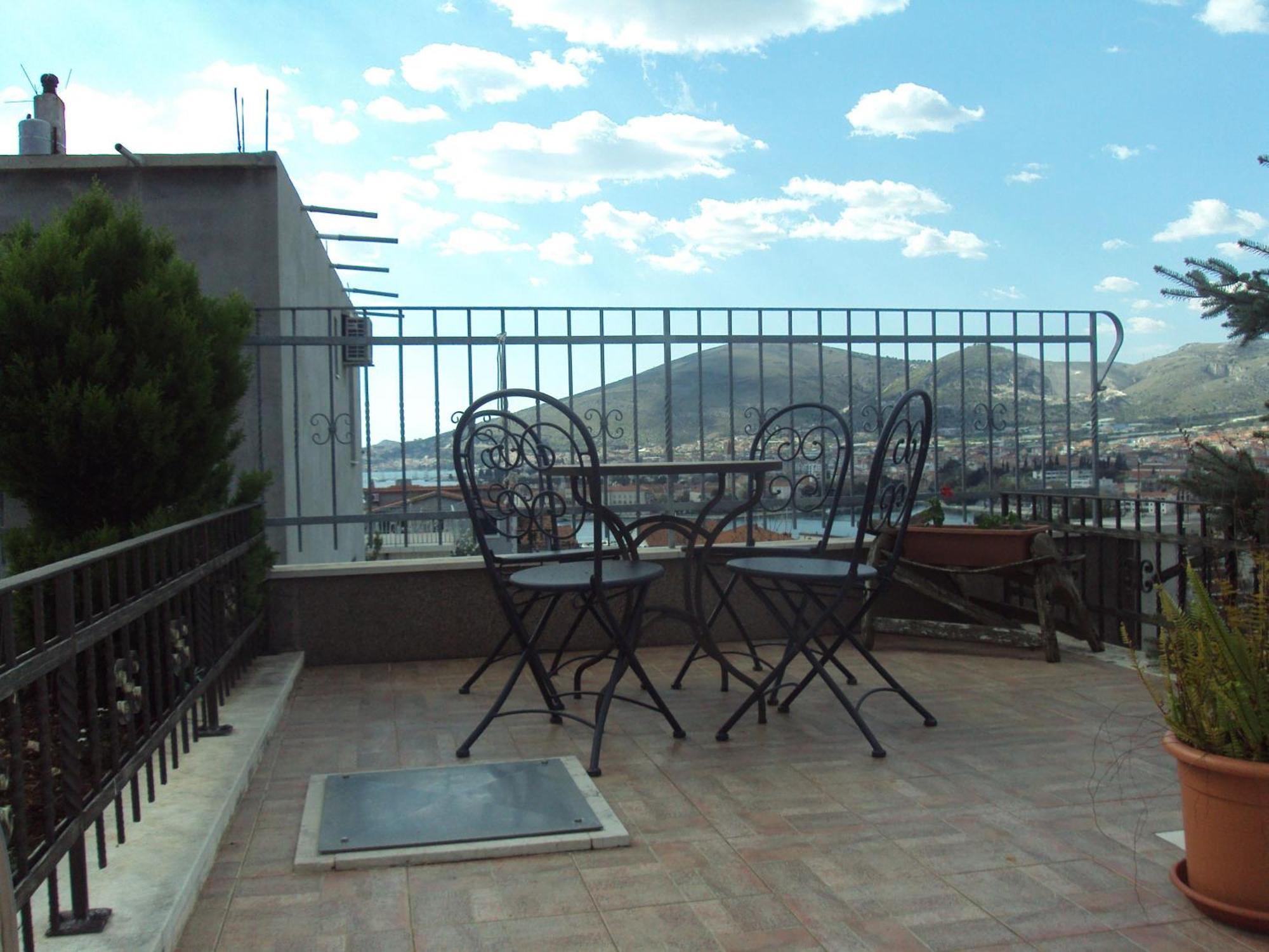 Apartments Ivona 2 Trogir Exterior foto