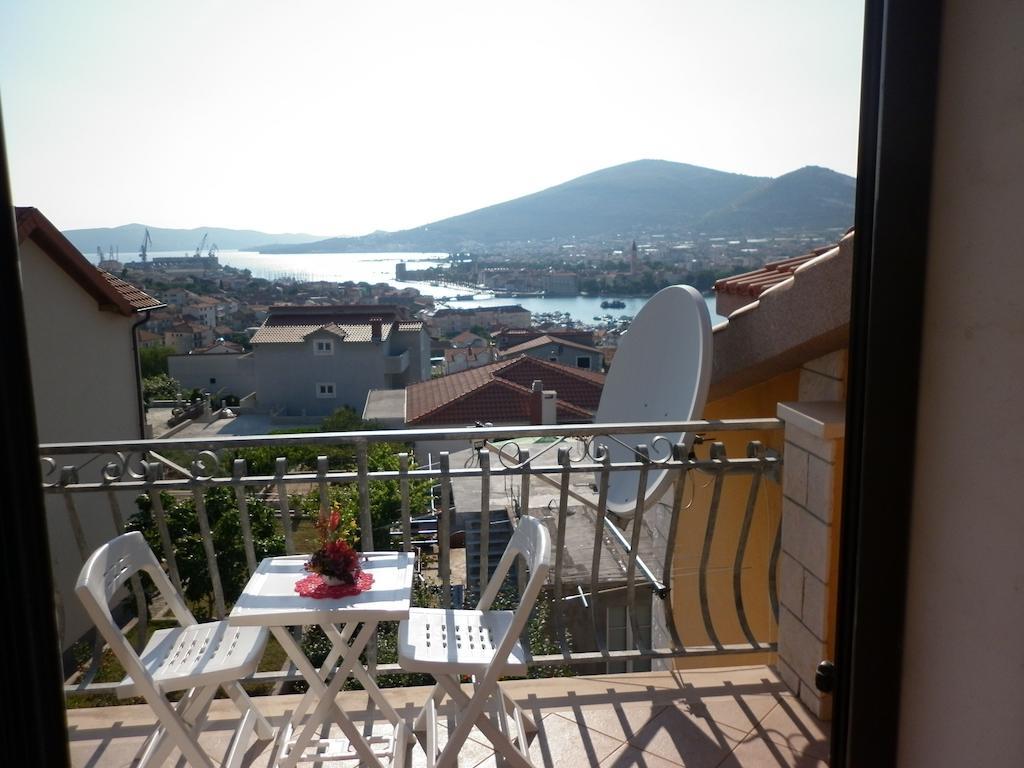 Apartments Ivona 2 Trogir Quarto foto