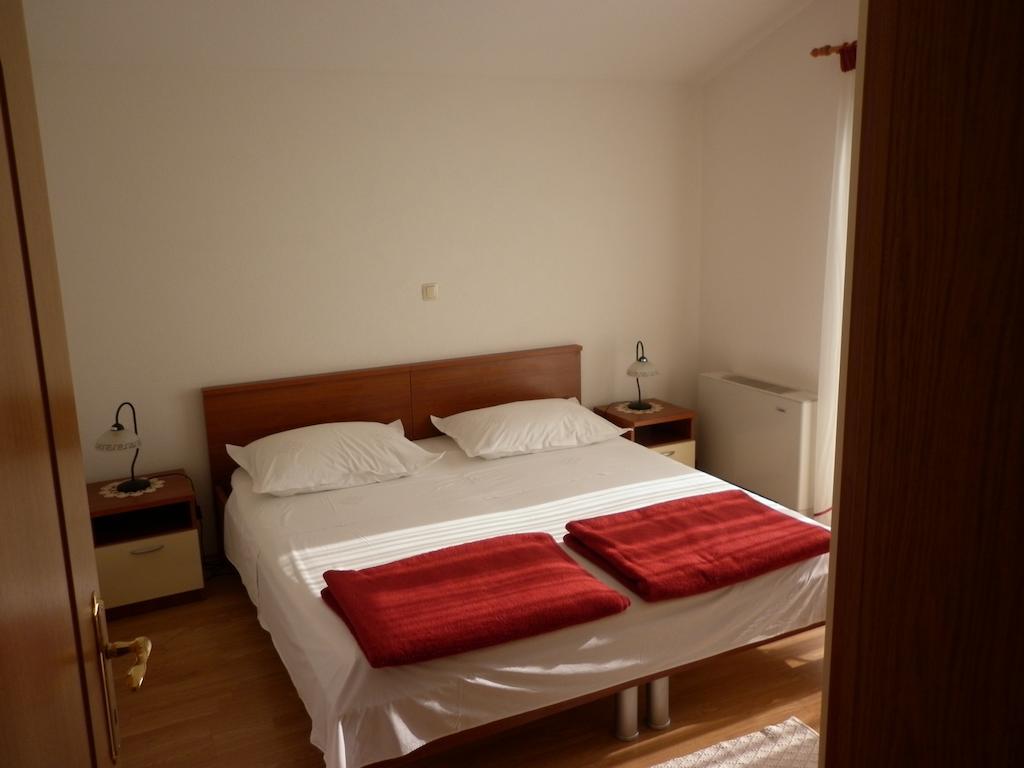Apartments Ivona 2 Trogir Quarto foto